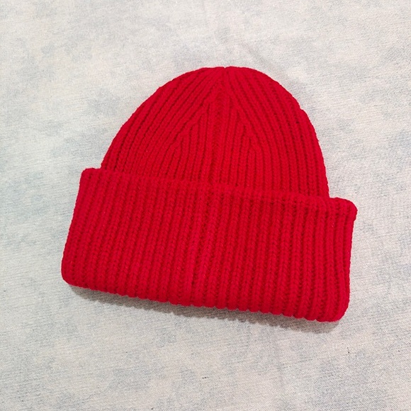 Acne Studios Unisex Red Knit Beanie - Picture 2 of 6